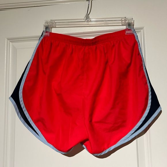 NIKE running shorts - Picture 2 of 3